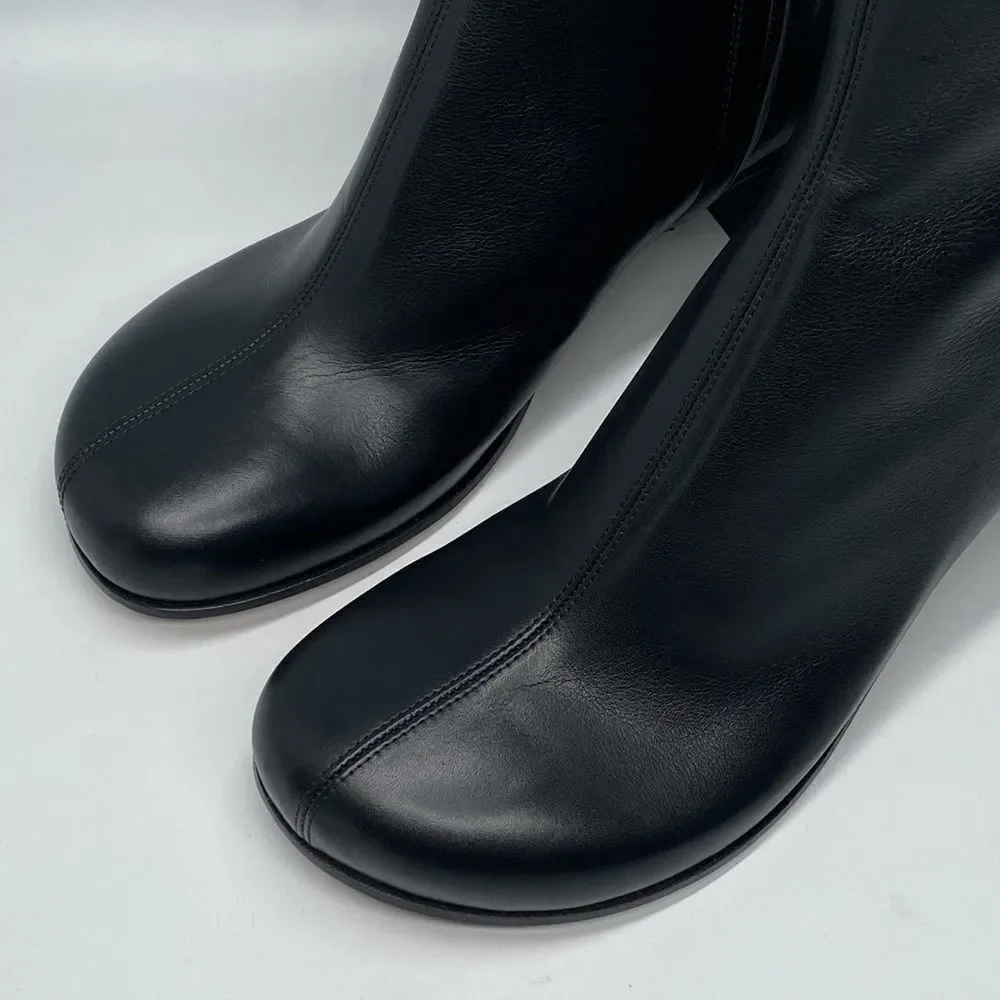 Loewe never worn